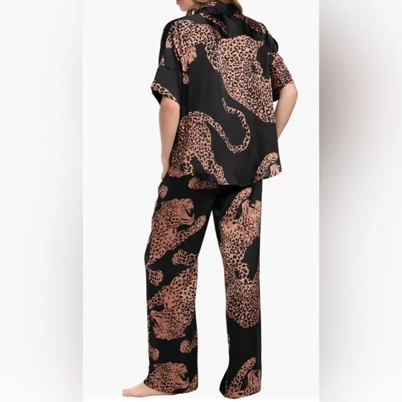 Midnight Bakery Print Satin
Pajamas | Brand New | Medium - Picture 2 of 2